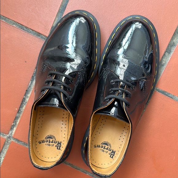 Dr. Martens Shiny Black Women’s 9 Three Eye Oxfords - Picture 8 of 8